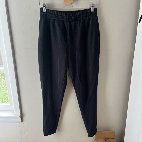 Gymshark Black Sweatpant - Picture 1 of 6